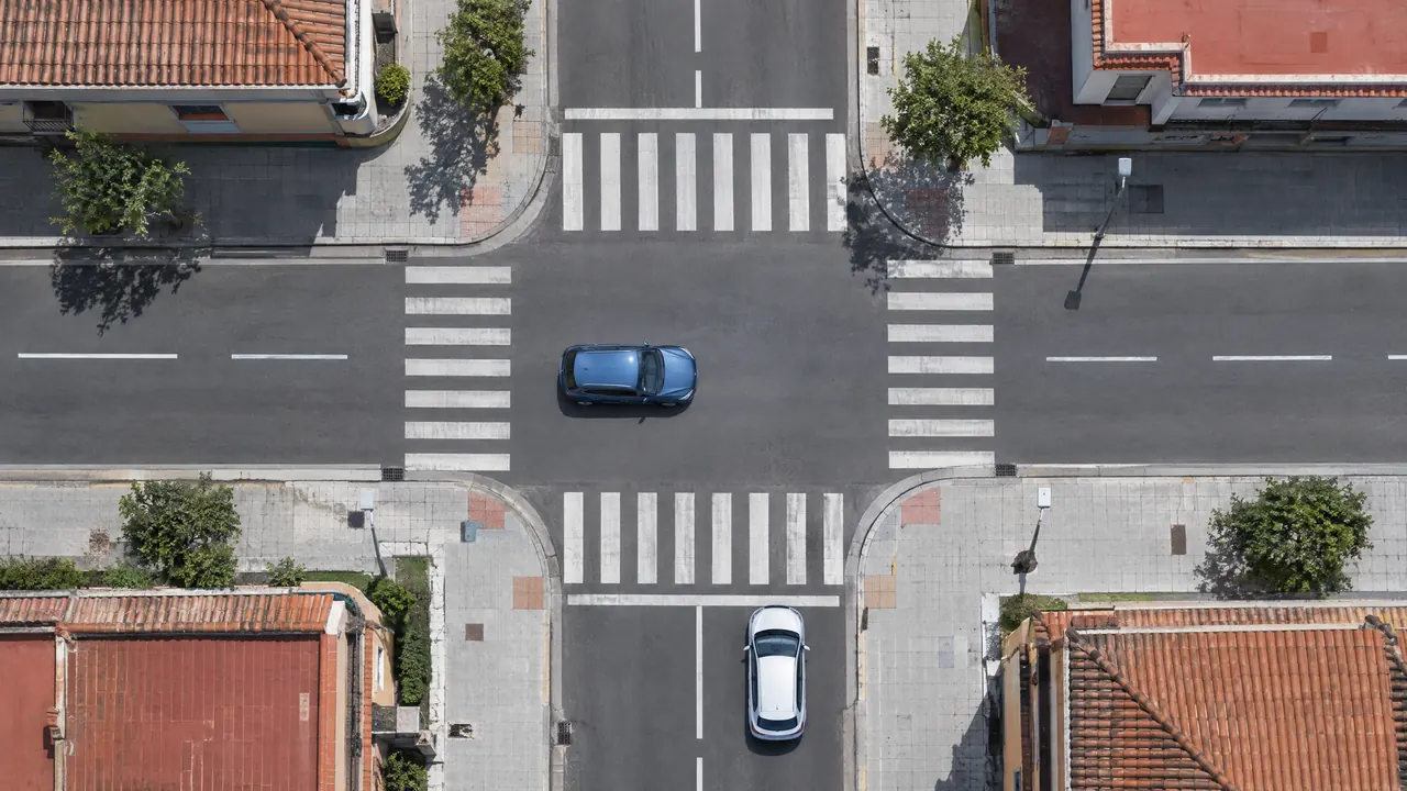 Ejemplo de intersección en una vía española